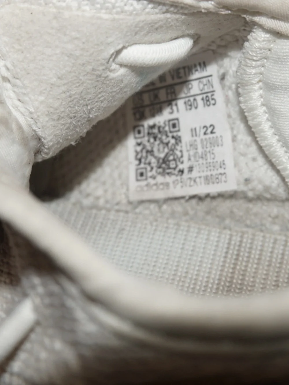 Yeezy 350 Boost V2 Bone White (Kids 13k)